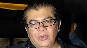 بالی ووڈ کے فلمساز نتن منموہن کا ممبئی میں انتقال، 15 دن سے وینٹی لیٹر پر تھے
