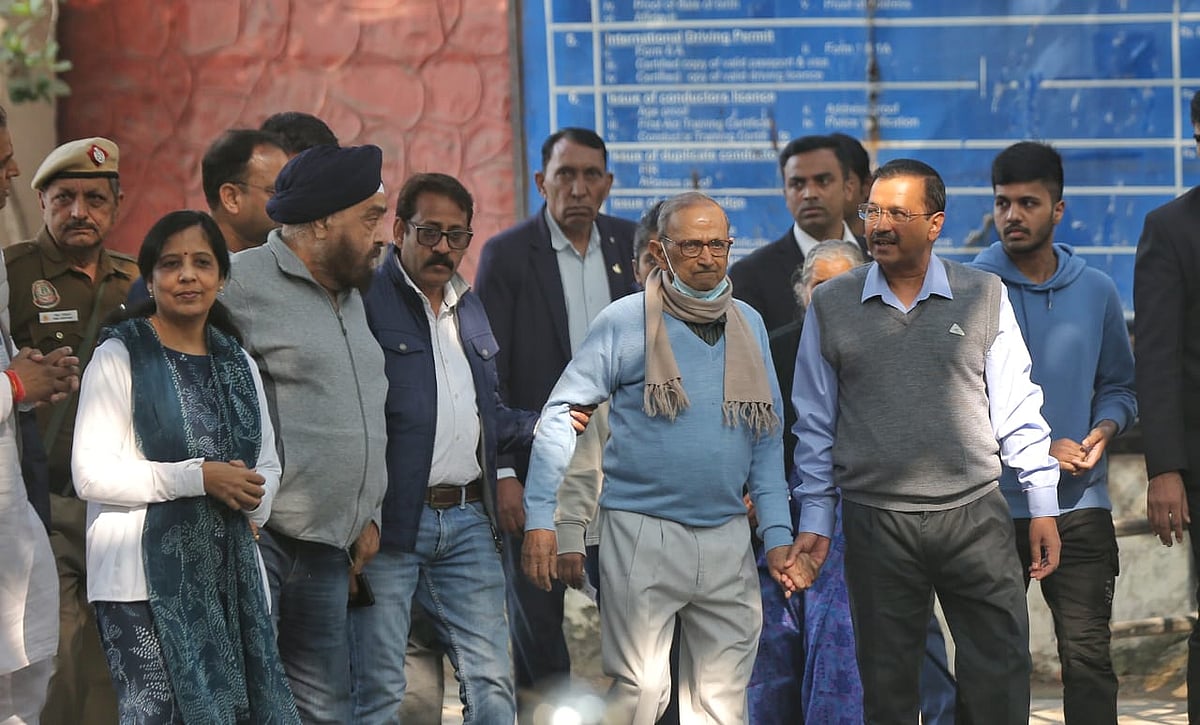 دہلی ’ایم سی ڈی‘ انتخابات: شام 5.30 بجے تک 50 فیصد ووٹنگ، ووٹر لسٹ سے نام ہٹانے کے الزامات پر کمیشن نے دی وضاحت