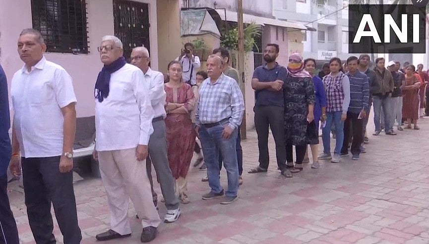گجرات میں 93 سیٹوں کے لئے ووٹنگ شروع، وزیراعلیٰ سمیت 9 وزراء کی قسمت داؤ پر