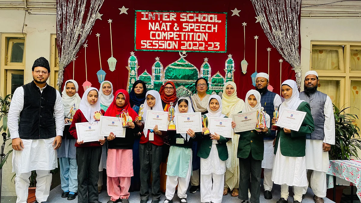 تصویر بشکریہ رابعہ گرلز پبلک اسکول