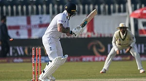 راولپنڈی ٹیسٹ: انگلینڈ کی ٹیم نے پاکستان کے خلاف کھڑا کیا رنوں کا پہاڑ، پہلی اننگ میں 657 پر آؤٹ