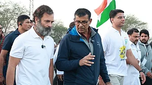 ’کسانوں، چھوٹے تاجروں کو نقصان دینے والی پالیسیاں بنائی گئیں‘ آر بی آئی کے سابق گورنر رگھورام اور راہل گاندھی کی گفتگو