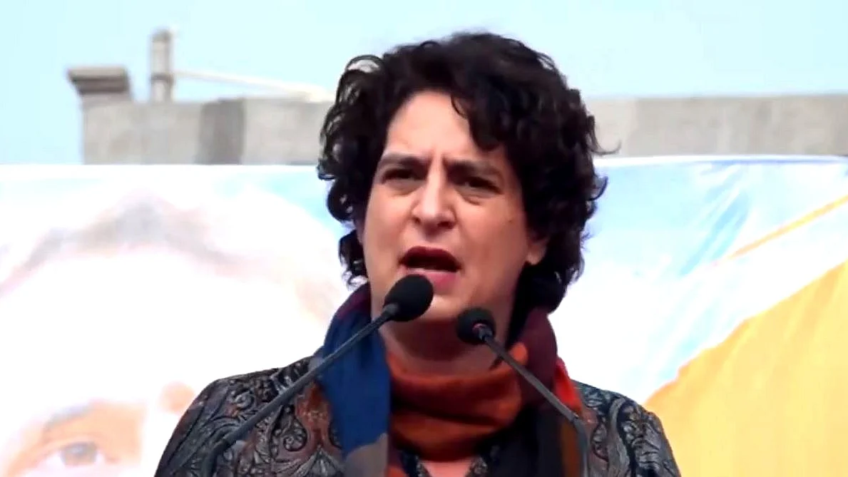 <div class="paragraphs"><p>پرینکا گاندھی</p></div>