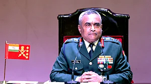 فوج ہر صورت حال سے نمٹنے کے لئے تیار ہے: آرمی چیف
