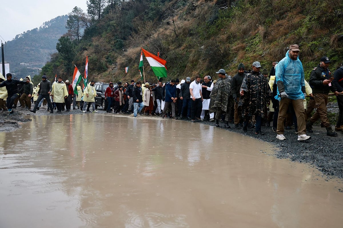 جموں و کشمیر کی خوبصورت وادیوں میں ’بھارت جوڑو یاترا‘ کو مل رہی خوب حمایت، دیکھیں تصویری جھلکیاں