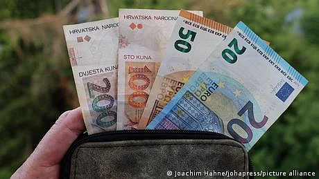 کروشیا نے یورو کو اپنی کرنسی کے طور پر اپنا لیا