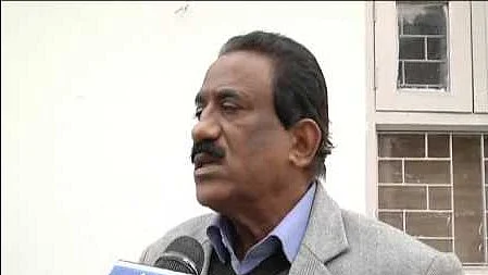 <div class="paragraphs"><p>انیس درانی کی فائل تصویر</p></div>