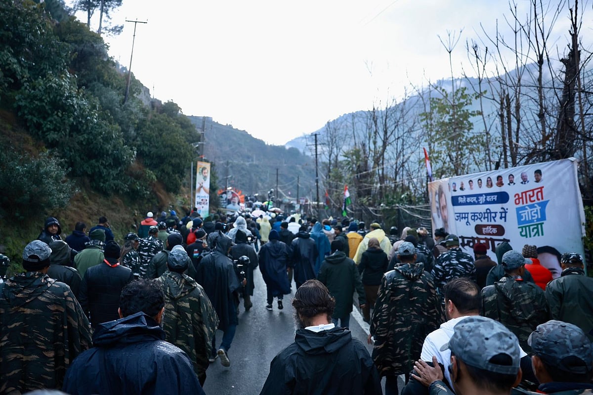 جموں و کشمیر کی خوبصورت وادیوں میں ’بھارت جوڑو یاترا‘ کو مل رہی خوب حمایت، دیکھیں تصویری جھلکیاں