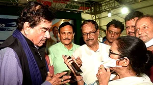 ’اپوزیشن کو معلوم ہونا چاہیے کہ کسے وزیر اعظم نہیں بننے دینا ہے‘، لوک سبھا الیکشن کے پیش نظر شتروگھن سنہا کا بیان
