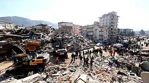 ہندوستانی فضائیہ کے طیارے نے شام، ترکیے میں زلزلے کا امدادی سامان پہنچایا