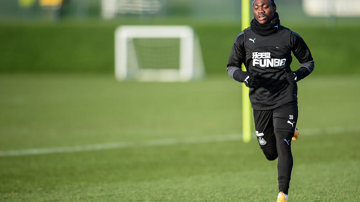 <div class="paragraphs"><p>گھنہ کے فٹبال کھلاری کرسچین اتسو / Getty Images</p></div>