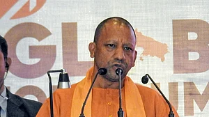 اتر پردیش: پرنسپل کی فحش حرکتوں سے پریشان طالبات نے خون سے وزیر اعلیٰ یوگی کو لکھا خط