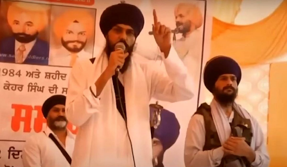 خالصتان حامی امرتپال سنگھ نے لوک سبھا رکنیت کا لیا حلف، کھڈور صاحب سے ہوئے تھے فتحیاب