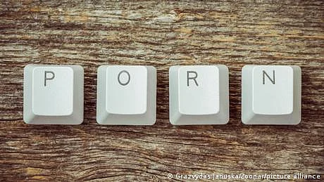 کیا فحش فلموں کی لت لگ سکتی ہے؟