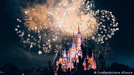 والٹ ڈزنی کمپنی کی 100 ویں سالگرہ