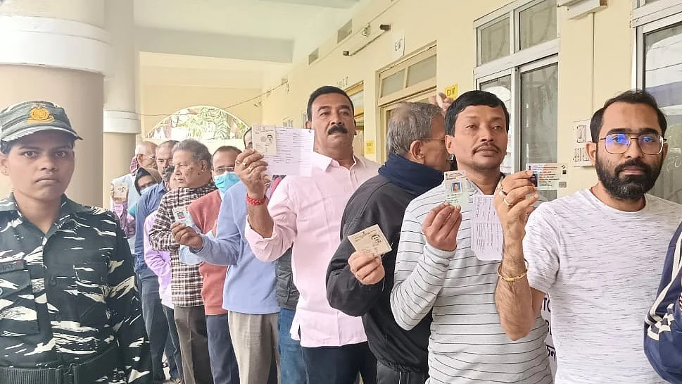 <div class="paragraphs"><p>تصویر بشکریہ ٹوئٹر /<a href="https://twitter.com/ECISVEEP"><br>@ECISVEEP</a></p></div>