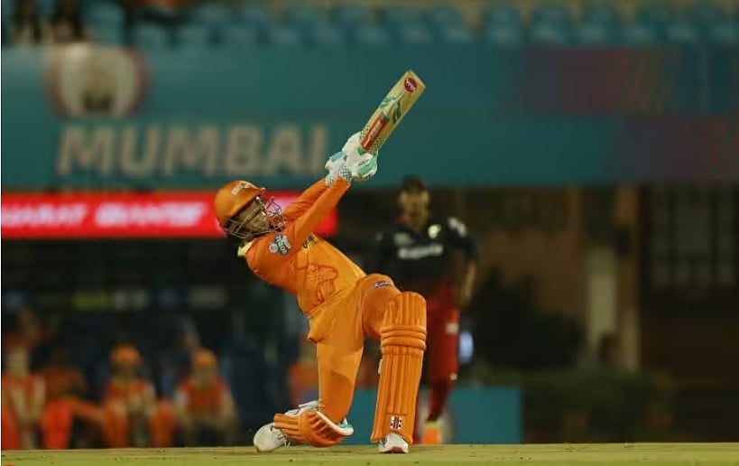 ڈبلیو پی ایل: گجرات جائنٹس وومن کو ملی پہلی فتح، رائل چیلنجرس بنگلور وومن کو لگاتار تیسری شکست کا سامنا