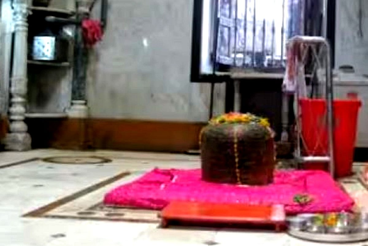 ممبئی: ’بابل ناتھ شیو مندر‘ کے شیولنگ میں شگاف، آئی آئی ٹی بامبے کی تحقیقی رپورٹ میں حیرت انگیز وجہ آئی سامنے