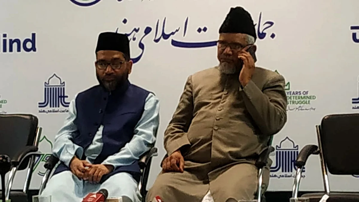 <div class="paragraphs"><p>تصویر قومی آواز</p></div>