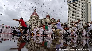 کیا بھارت کی بڑھتی آبادی اس کی ترقی کی ضمانت ہے؟