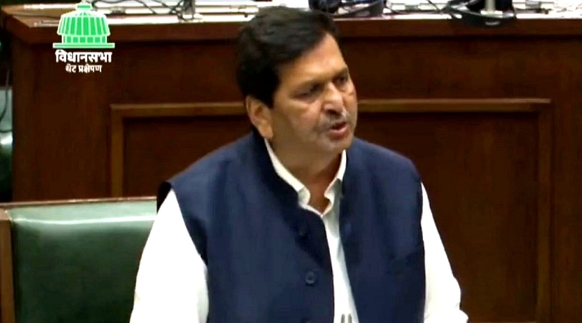 مہاراشٹر میں ’لو جہاد‘ کے ایک لاکھ سے زائد معاملے آئے سامنے، ریاستی وزیر نے اسمبلی میں پیش کیے حیرت انگیز اعداد و شمار