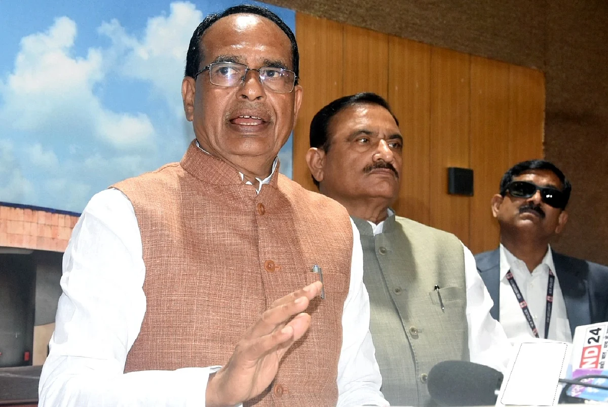 مختلف اقسام کے گھوٹالوں کا سامنا کر رہی مدھیہ پردیش بی جے پی لیڈروں میں تال میل کی کمی سے پریشان