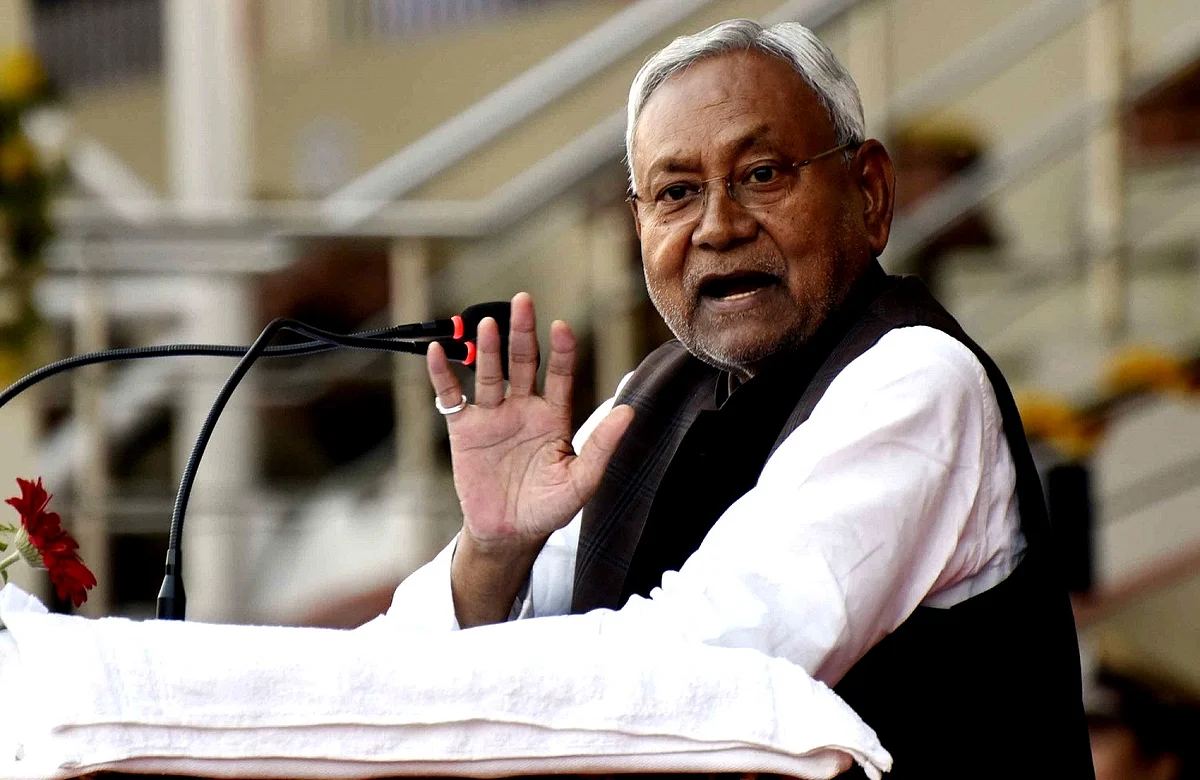 نتیش بابو! شرم تم کو مگر نہیں آتی