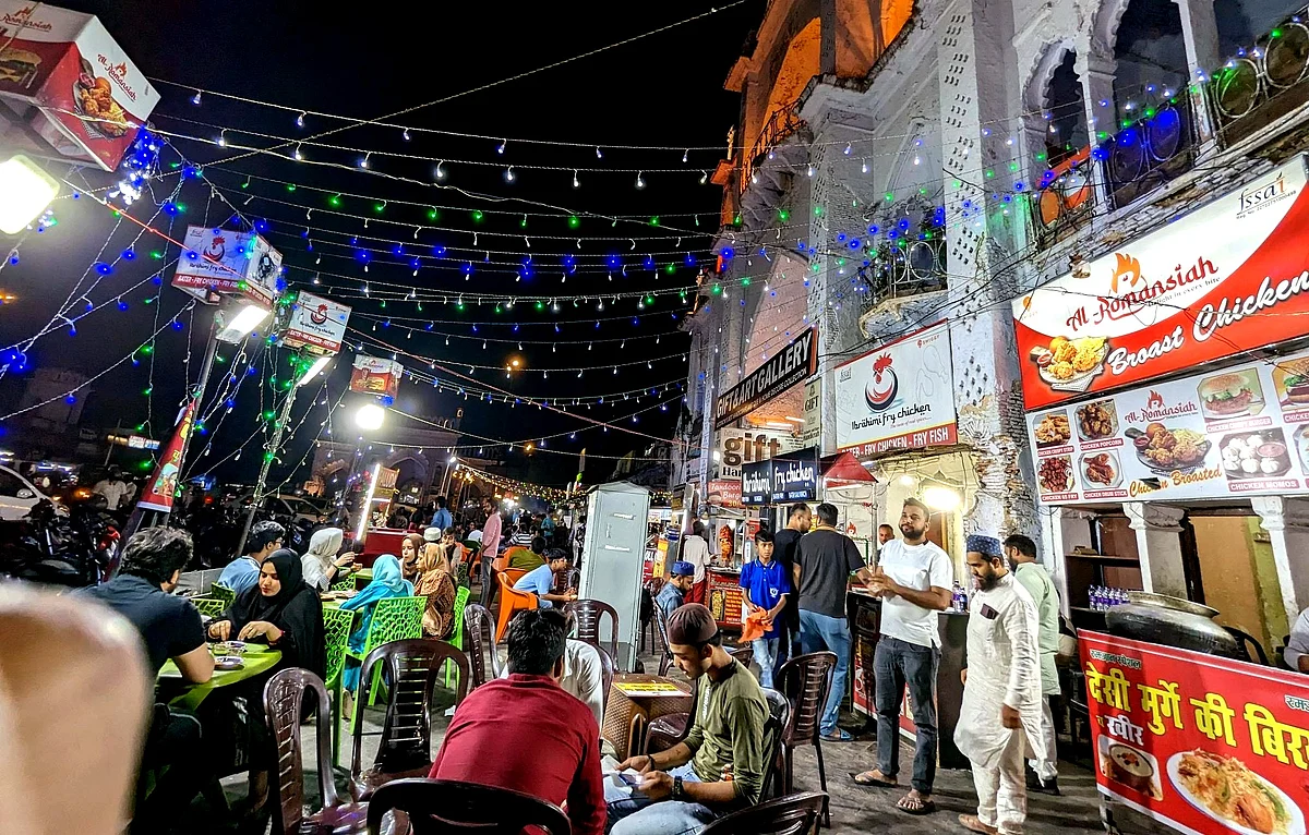 لکھنؤ: رمضان کی رونقیں تو ہیں لیکن...