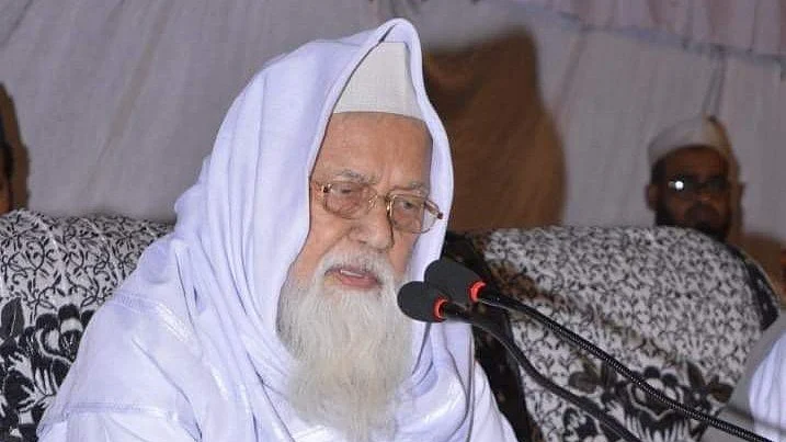 <div class="paragraphs"><p>مولانا رابع حسنی ندوی</p></div>