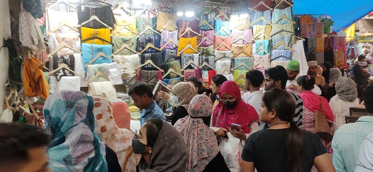 عید کی تیاریوں میں مگن ہیں مسلمان، لیکن بے روزگاری و مہنگائی کی وجہ سے ہاتھ کھینچے ہوئے ہیں