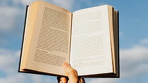 اتر پردیش بورڈ کی کتابیں 8 گنا تک ہوئیں مہنگی، بورڈ نے قیمتیں بڑھنے کی وجہ سے اٹھایا پردہ