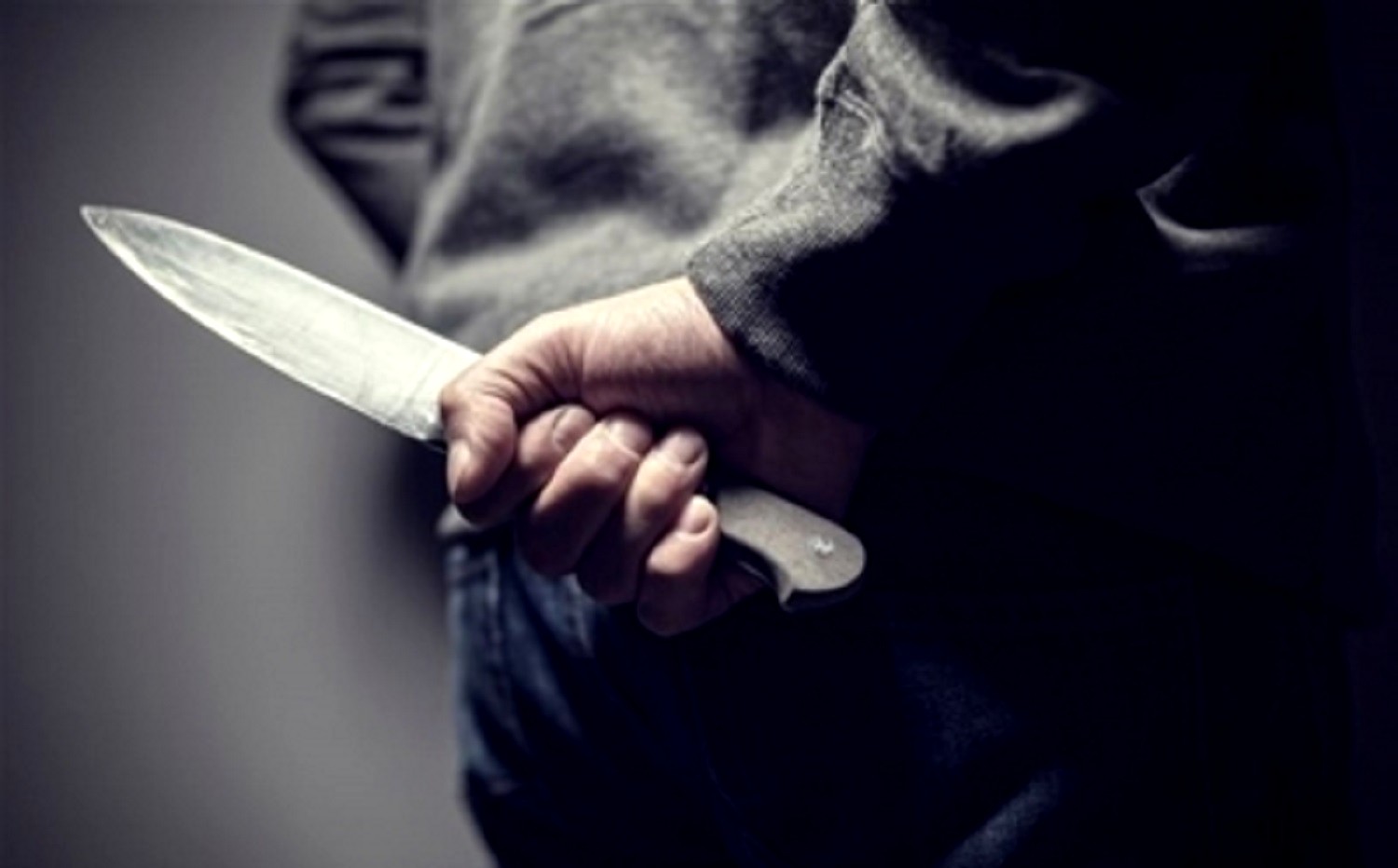 <div class="paragraphs"><p>چاقو، علامتی تصویر آئی اے این ایس</p></div>