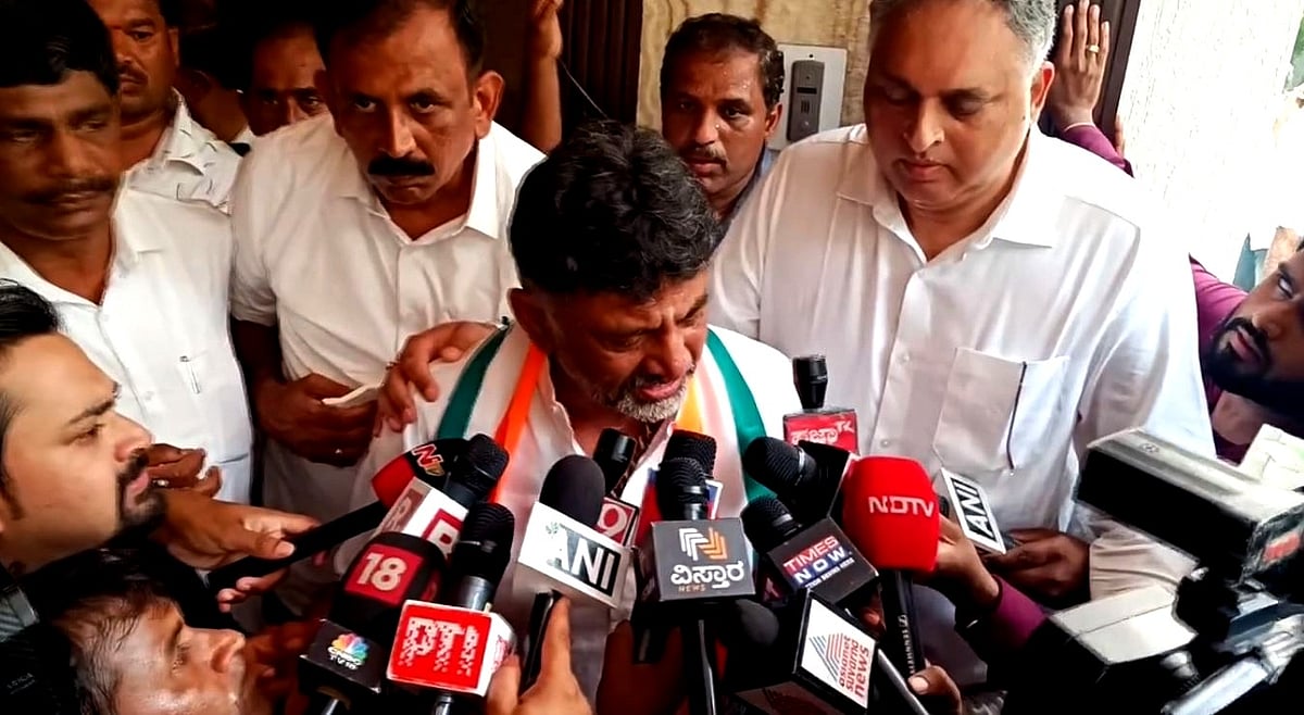 کرناٹک میں جیت ملنے کے بعد خوشی سے جذباتی ہوئے شیوکمار، نم آنکھوں کے ساتھ یاد کیے جدوجہد والے دن