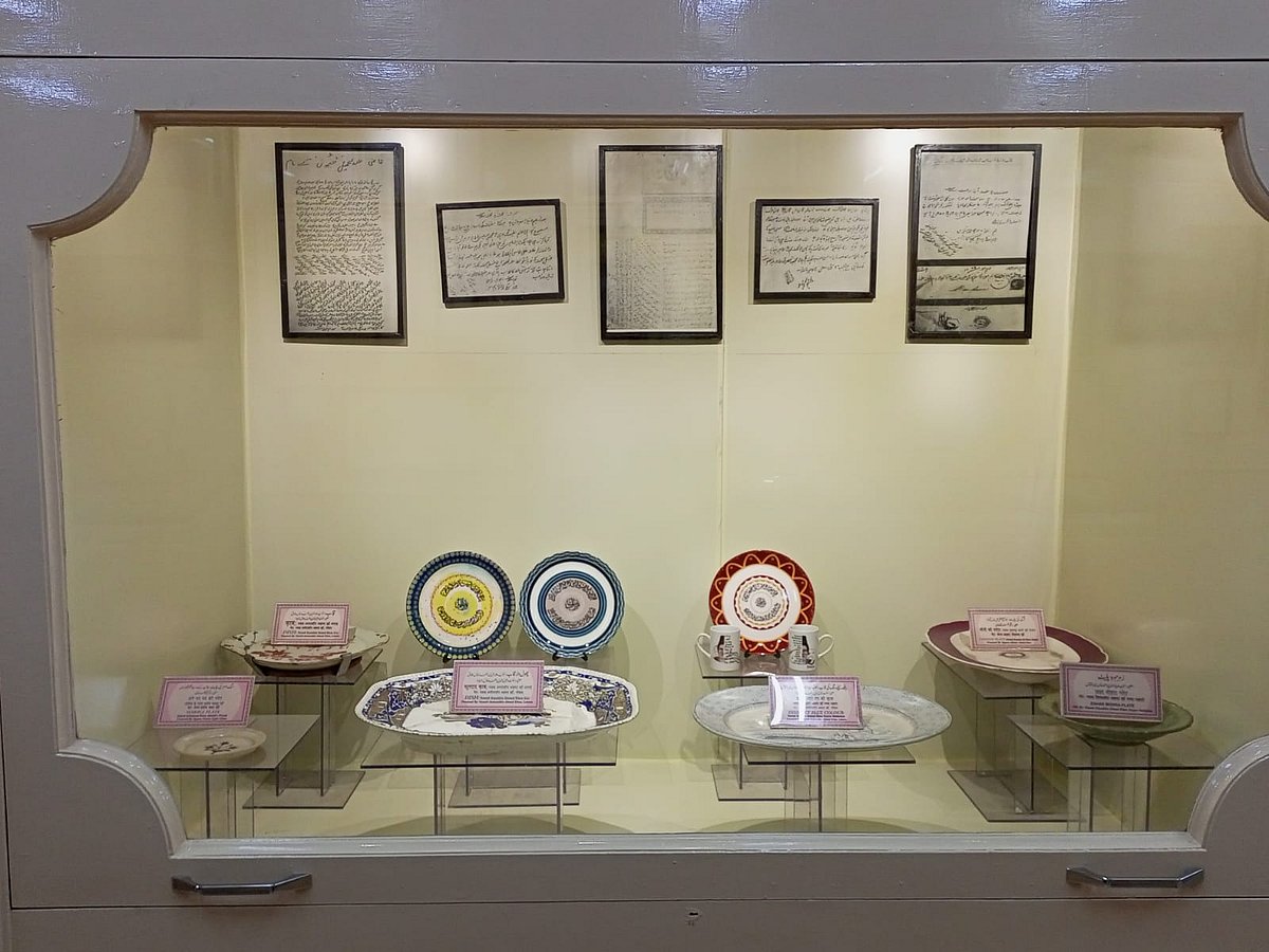 نئے رنگ روپ میں نظر آ رہا غالب انسٹی ٹیوٹ کا ’غالب میوزیم‘، غالب سے جڑے کئی نوادرات موجود