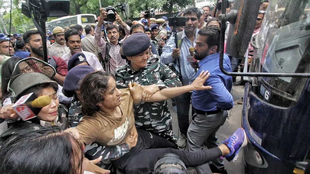 <div class="paragraphs"><p>تصویر قومی آواز / وپن</p></div>