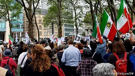 ایران نے پھانسی مخالف ٹویٹ پر سوئس سفیر کو طلب کر لیا