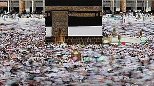 لاکھوں عازمین حج نے کیا بیت اللہ شریف کا ’طواف قدوم‘