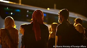 افغان مہاجرین، یادیں جو تعاقب کرتی ہیں