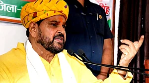 اب غیر قانونی کانکنی معاملہ میں برج بھوشن کی مشکلات بڑھیں، این جی ٹی کمیٹی کو ملی جانچ کی ذمہ داری