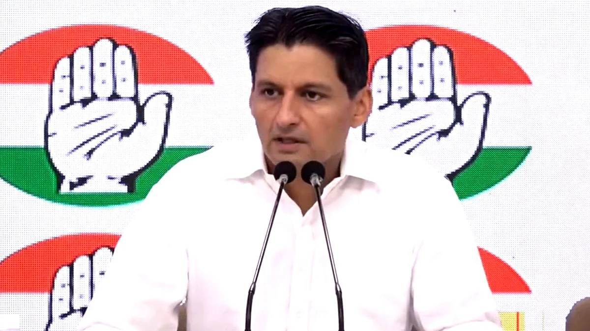 <div class="paragraphs"><p>دیپیندر ہڈا، تصویر@INCIndia</p></div>