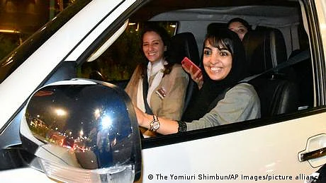 ’سعودی خواتین کی آزادی کا احساس دراصل ایک التباس ہی ہے‘