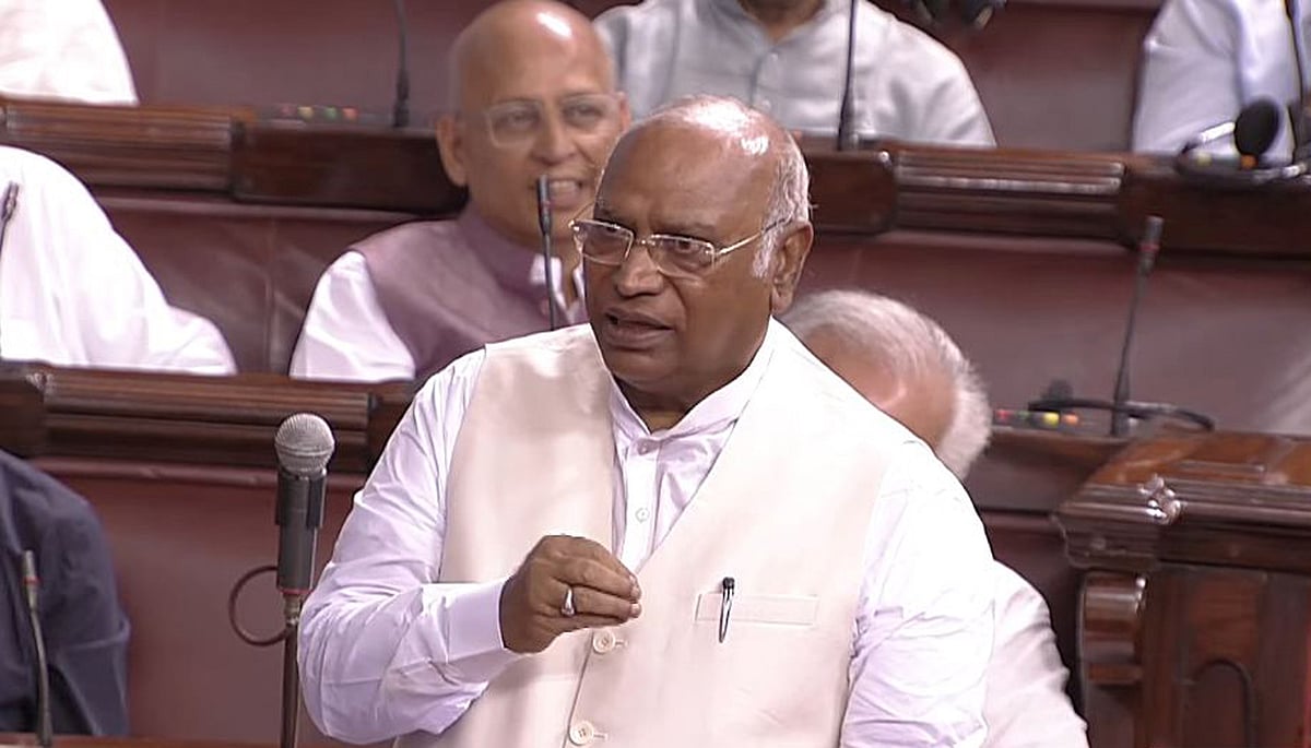 ’منی پور جل رہا ہے، وہاں عصمت دری ہو رہی ہے، گھر جلائے جا رہے ہیں، بحث ضروری‘ ملکارجن کھڑگے کا بیان