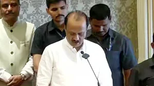 اجیت پوار کو گھوٹالہ میں کلین چٹ پر ادھو گروپ کا طنز، ’بی جے پی میں شامل تمام ملزمان کو کلین چٹ دے دی گئی!‘