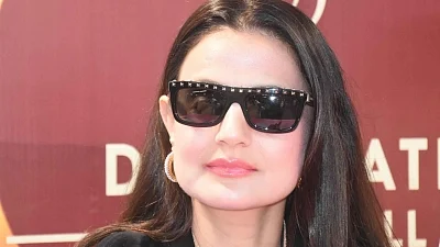 <div class="paragraphs"><p>اداکارہ امیشا پٹیل</p></div>