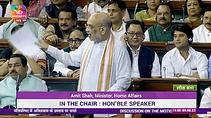 منی پور میں تشدد کے باوجود وزیر اعلیٰ بیرین سنگھ کو کیوں نہیں ہٹایا گیا؟ امت شاہ نے پارلیمنٹ میں دیا جواب