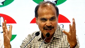 حکومت فوج میں تقسیم پیدا کر رہی ہے، اگنی پتھ اسکیم کے حوالے سے ادھیر رنجن کا بی جے پی پر سخت حملہ