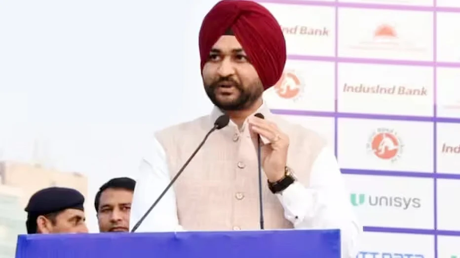 <div class="paragraphs"><p>سوشل میڈیا</p></div>