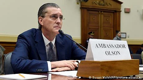 پاکستان میں تعینات رہنے والے سابق امریکی سفیر کو تین سال پروبیشن کی سزا