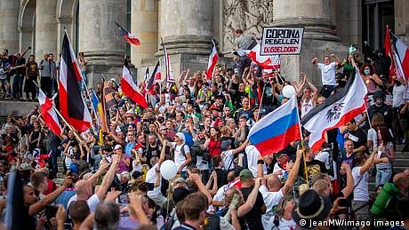 جرمنی: دائیں بازو کی انتہا پسندی اور جمہوریت دشمنی میں اضافہ