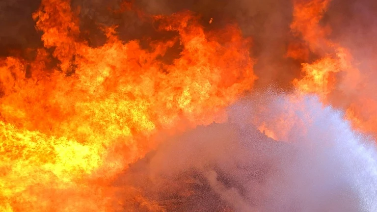 <div class="paragraphs"><p>آتش زدگی کی علامتی تصویر/ آئی اے این ایس</p></div>